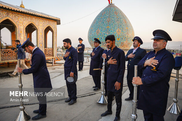 تشرف کاروان پیاده زائران فیروزآباد فارس به حرم شاهچراغ(ع)