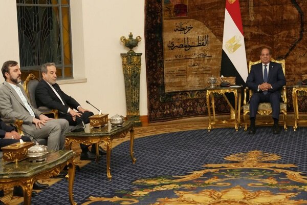 دیدار وزیر امور خارجه با رئیس‌جمهور مصر