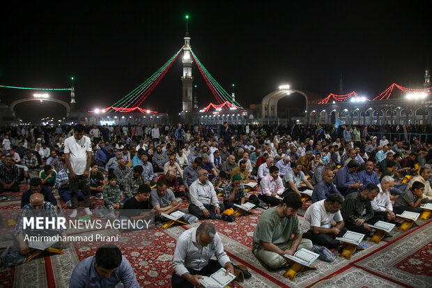 جشن میلاد پیامبراکرم در مسجد مقدس جمکران