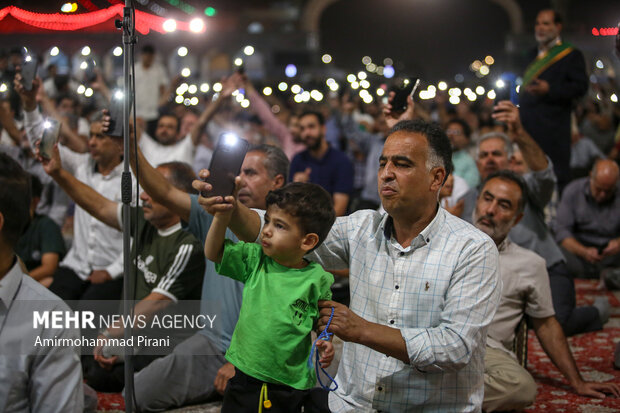 جشن میلاد پیامبراکرم در مسجد مقدس جمکران