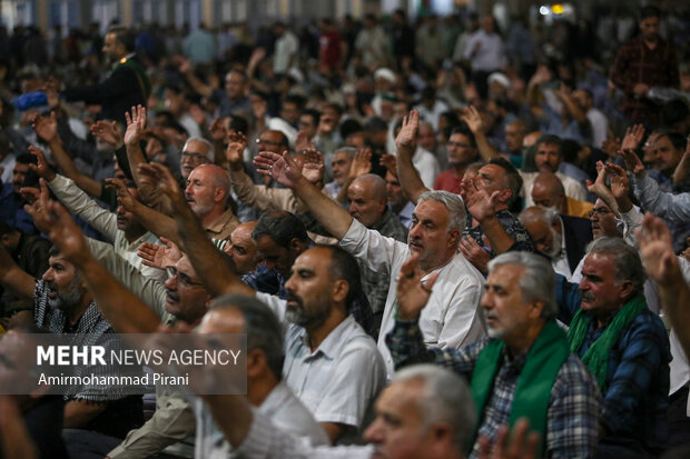 جشن میلاد پیامبراکرم در مسجد مقدس جمکران
