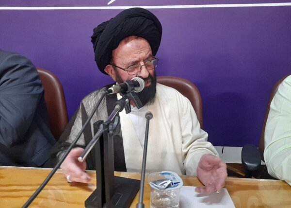 دشمنان نظام به دنبال ترویج فساد و بی‌دینی در جامعه هستند