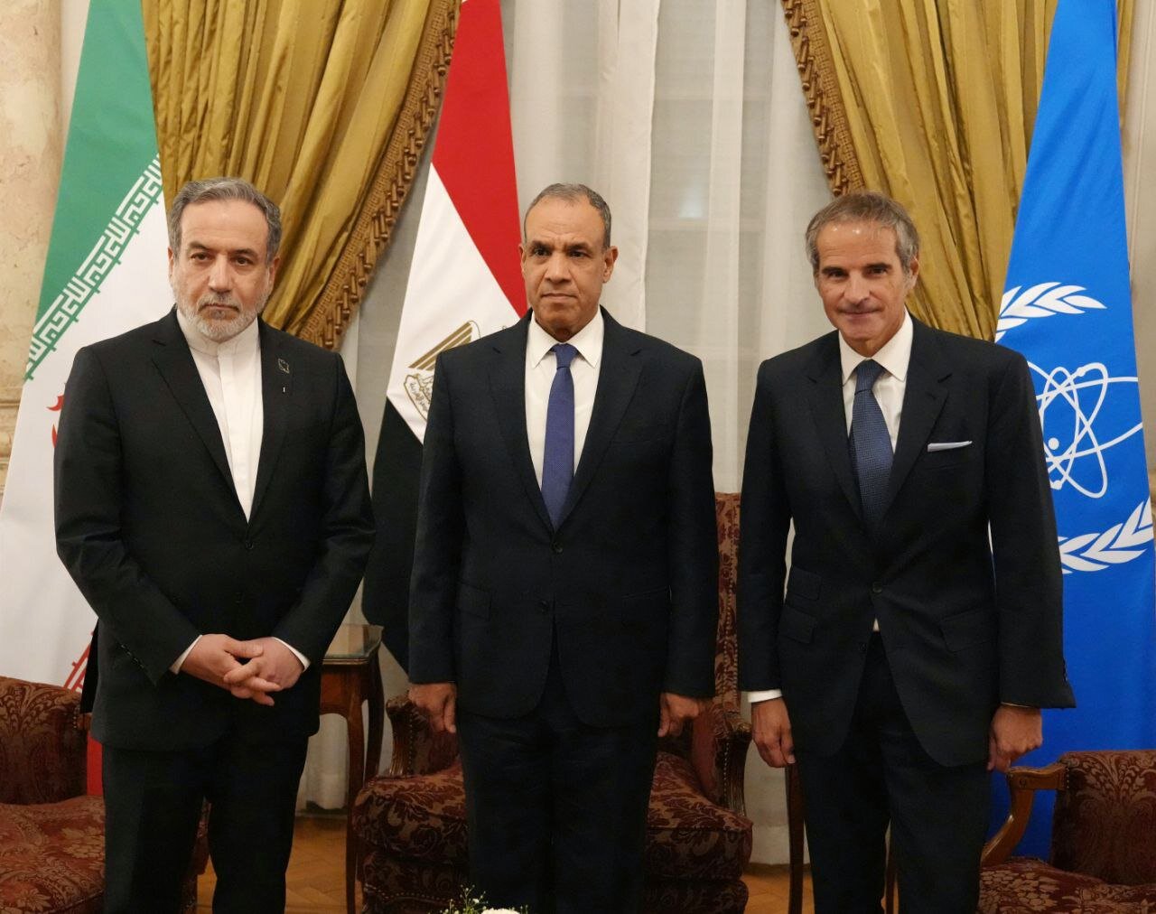 لقاء ثلاثي يجمع بين غروسي و عراقجي والعاطي لقاء ثلاثي يجمع بين غروسي و عراقجي والعاطي