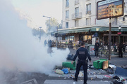 Fransa’da protesto yangını; Macron’un politikaları Paris’i savaş alanına çevirdi