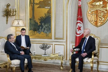 Erakçi, Tunus Cumhurbaşkanı Kays Said ile bir araya geldi