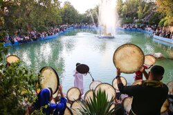 همایش «دف نوازان» در بجنورد