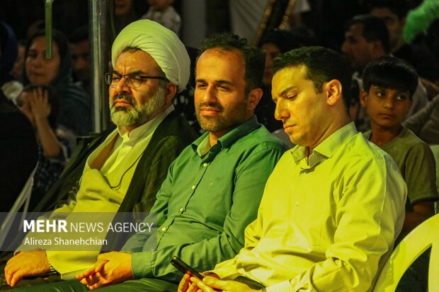 جشن بزرگ ولادت حضرت رسول(ص) در پیاده راه فرهنگی رشت