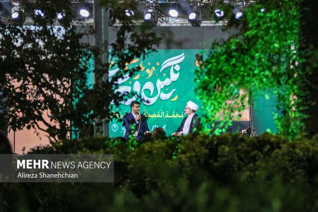 جشن بزرگ ولادت حضرت رسول(ص) در پیاده راه فرهنگی رشت
