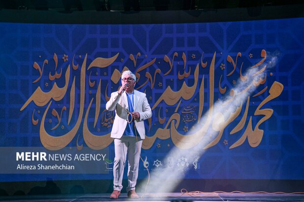 جشن بزرگ ولادت حضرت رسول(ص) در پیاده راه فرهنگی رشت