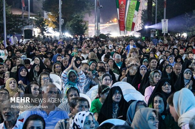 جشن باشکوه میلاد پیامبر مهربانی ها در رشت؛ همه آمدند