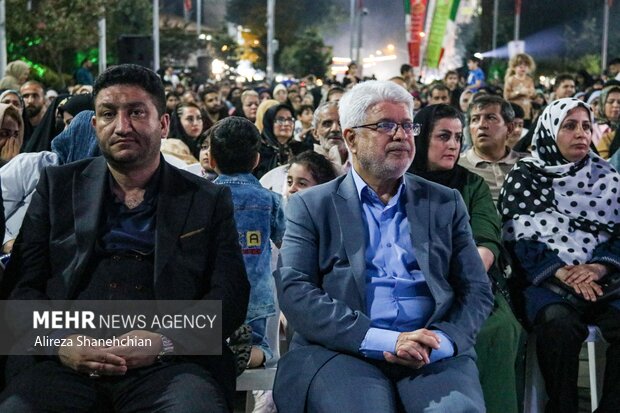 جشن بزرگ ولادت حضرت رسول(ص) در پیاده راه فرهنگی رشت