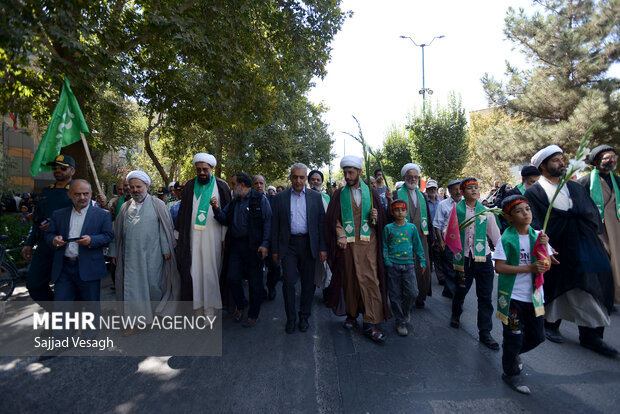 شادپیمایی خانوادگی امت احمد (ص) در همدان