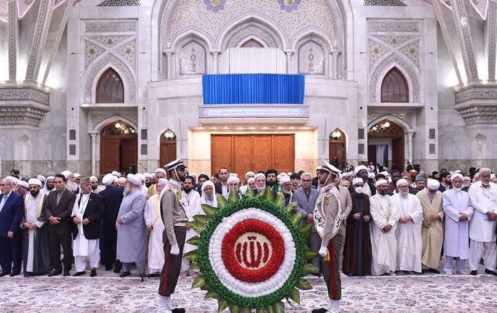 تجدید میثاق مهمانان سی و نهمین اجلاس وحدت با آرمانهای امام خمینی تجدید میثاق مهمانان سی و نهمین اجلاس وحدت با آرمانهای امام خمینی