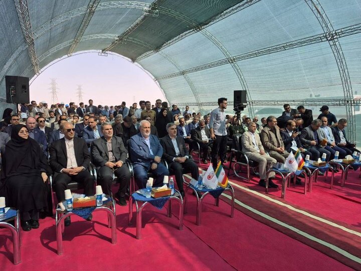 آغاز عملیات اجرایی نیروگاه ۲۰۰ مگاواتی خورشید مه ولات