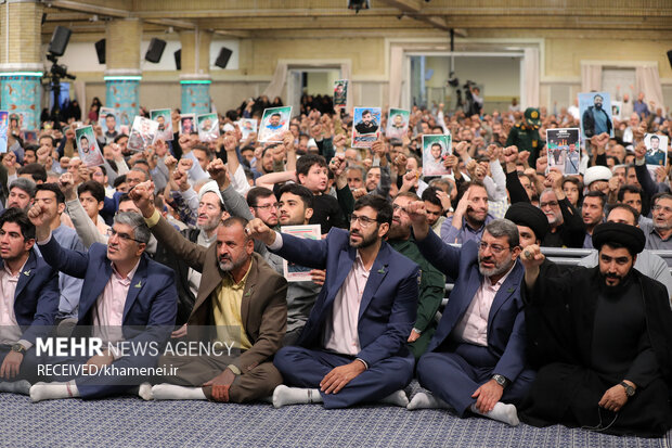 مراسم گرامیداشت عید میلاد پیامبر اکرم و امام صادق در حسینیه امام خمینی 24