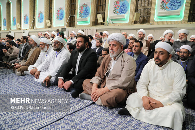 مراسم گرامیداشت عید میلاد پیامبر اکرم و امام صادق در حسینیه امام خمینی 28