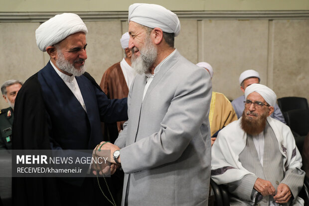 مراسم گرامیداشت عید میلاد پیامبر اکرم و امام صادق در حسینیه امام خمینی 31