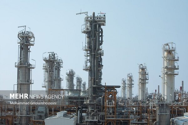 تومان،خوراك،گاز،صنايع،پتروشيمي،نرخ