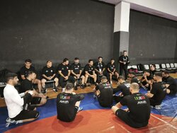 درستکار: به غیر از قهرمانی به چیز دیگری فکر نکنید؛ مردم انتظار دارند