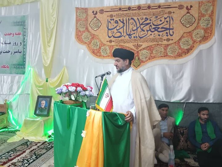 امام صادق(ع) با تلاشهای علمی و فرهنگی معارف اسلام را جاودانه کرد امام صادق(ع) با تلاشهای علمی و فرهنگی معارف اسلام را جاودانه کرد