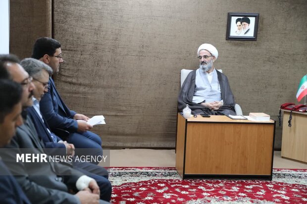 مطالبه مردم سمنان از بانکها و صنایع؛ منابع مالی باید در استان بچرخد