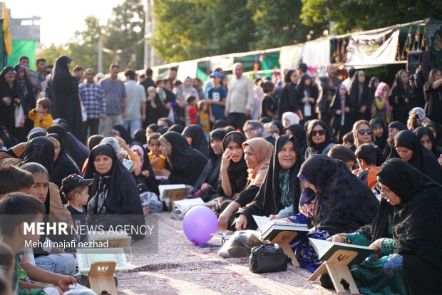 برپایی مراسم قرآن و نماز در جشن مهمانی امت احمد