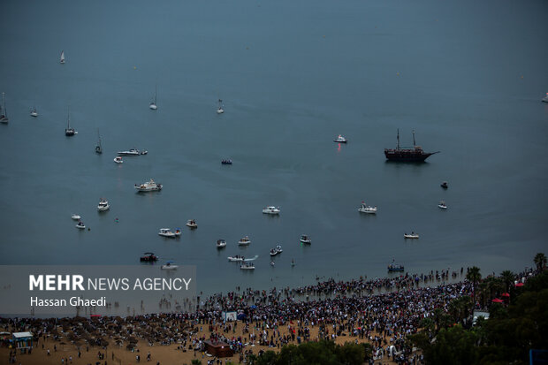 استفاده از بمبهای حاوی مواد شیمیایی علیه ناوگان صمود