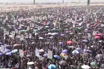 Yemen yağmur altında Gazze'ye destek için yürüdü
