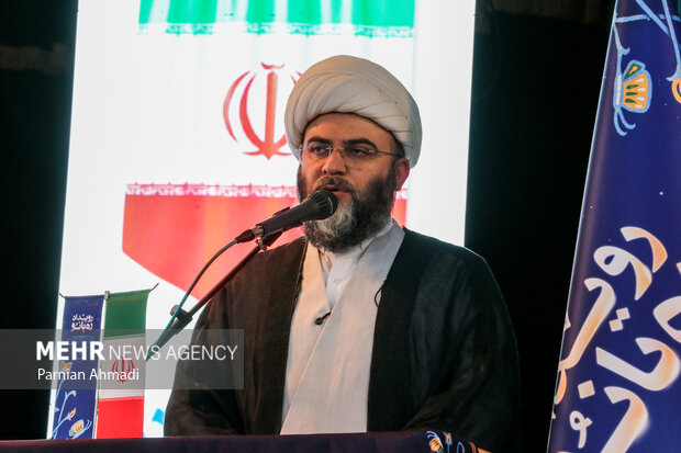 حجتالاسلام قمی: بسیاری از مسائل بدون نقشآفرینی بانوان حل نخواهد شد