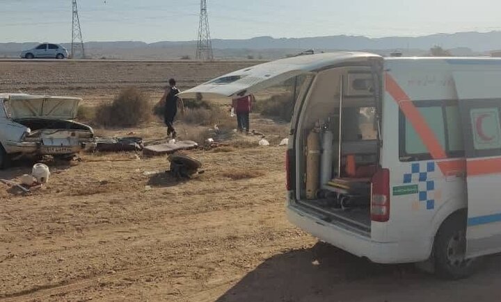 واژگونی خودرو در محور دیلم - گناوه ۴ مصدوم بر جای گذاشت واژگونی خودرو در محور دیلم - گناوه ۴ مصدوم بر جای گذاشت