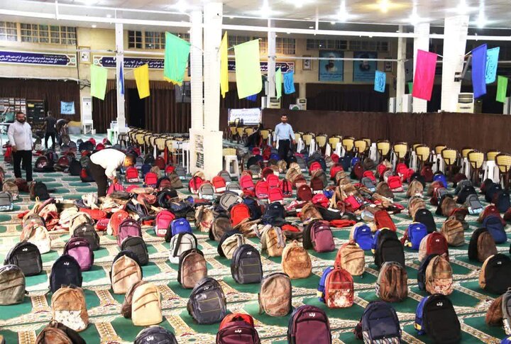 ۵۸۰۰ بسته نوشتافزار بین دانشآموزان محروم بوشهر توزیع شد