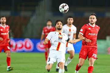 زمان بازی فولاد و پرسپولیس تغییر کرد