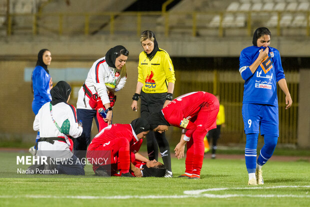 اولین هفته لیگ برتر بانوان - ایستا البرز پرسپولیس