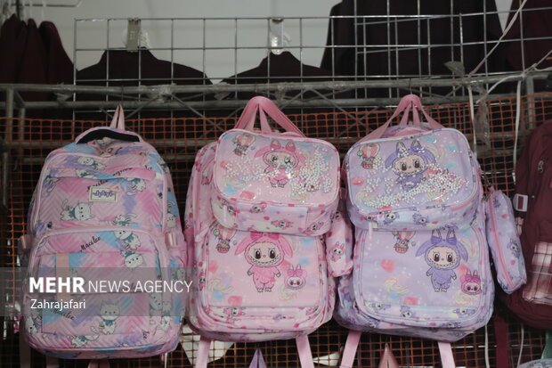 زنگِ مدرسه پشت سد گرانی درهرمزگان؛مبلغ هزینه یک دانش آموز در شروع سال!