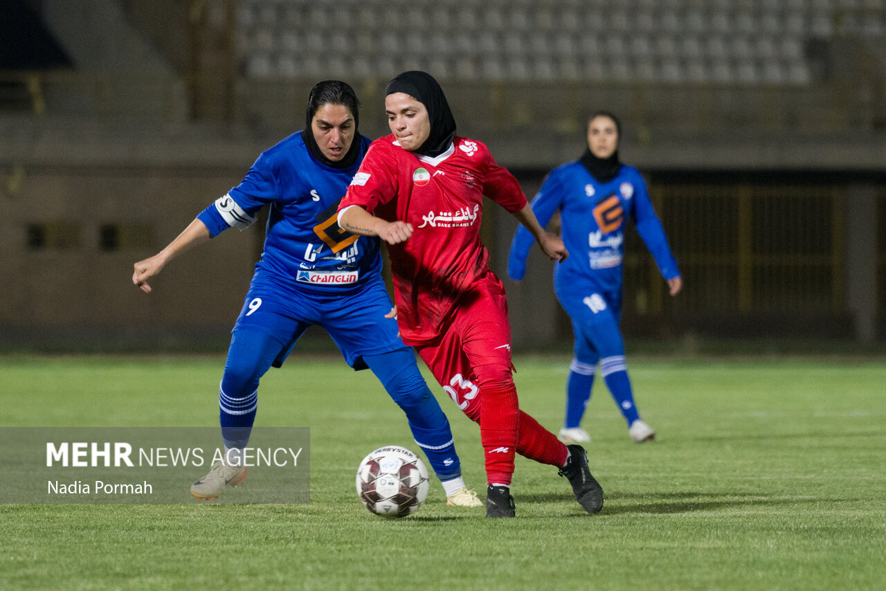 اولین هفته لیگ برتر بانوان - ایستا البرز و پرسپولیس