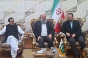 Pakistan Ticaret Bakanı İran'da