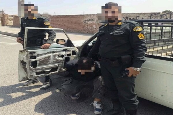 سارق خودرو در خیابان شوش پس از تعقیب و گریز دستگیر شد
