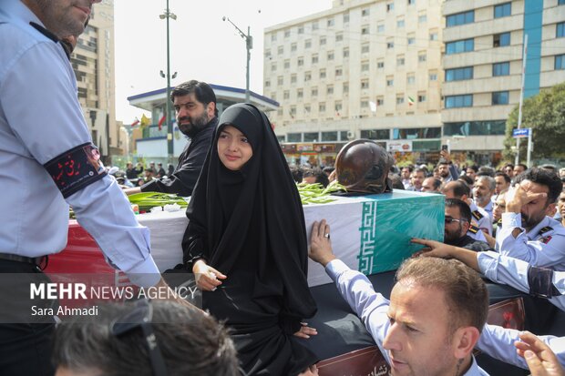 تشییع پیکر شهید «رضا فخریان»، آتش‌نشان فداکار در مشهد