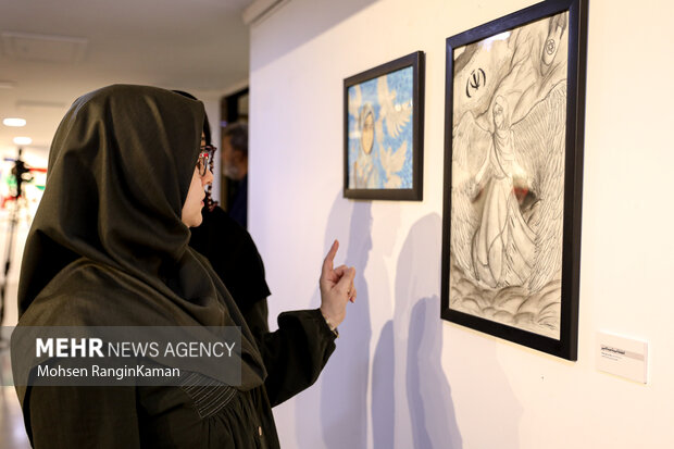 نمایشگاه «هنر در برابر جنگ»