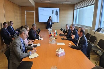 دیدار هیئت ونزوئلا با رئیس سازمان انرژی اتمی ایران