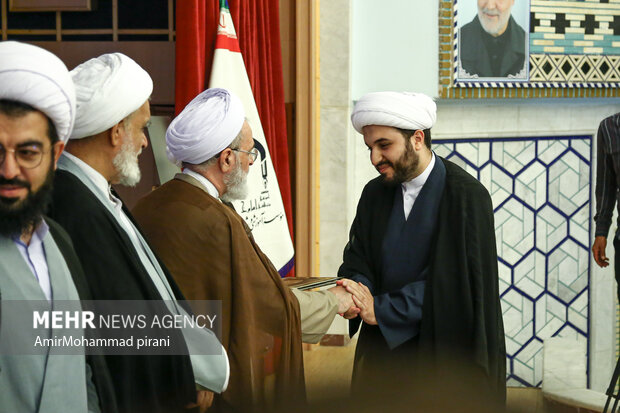 آئین افتتاحیه سال تحصیلی موسسه آموزشی پژوهشی امام خمینی (ره)