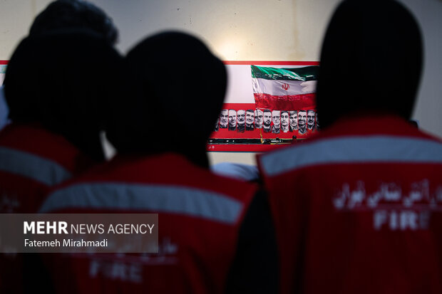 نمایشگاه عکس «12 روز ایران»