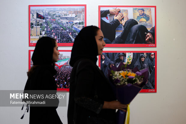 نمایشگاه عکس «12 روز ایران» 12