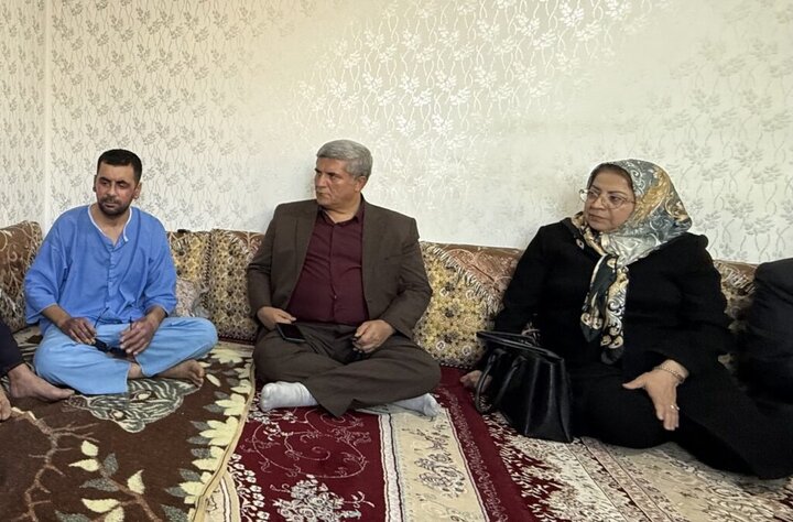 استاندار کردستان از مصدومان حادثه آتشسوزی آبیدر عیادت کرد