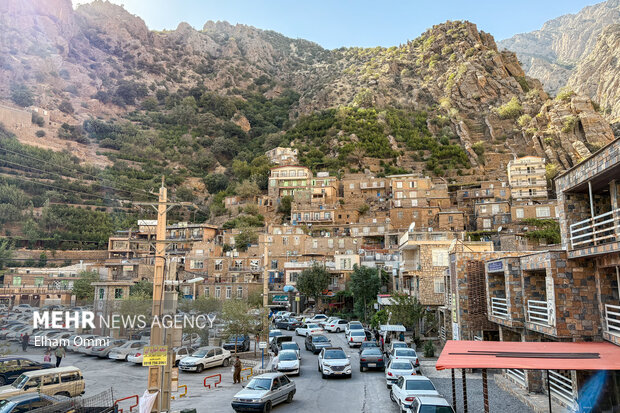 اسکله قایقرانی هجیج؛ مقصد گردشگران در دل اورامانات