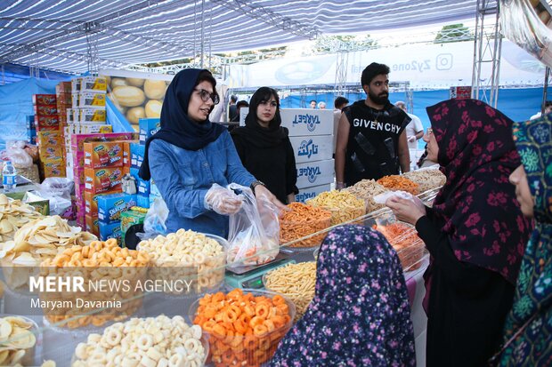جشنواره اقوام ایرانی و نمایشگاه صنایع دستی در بجنورد