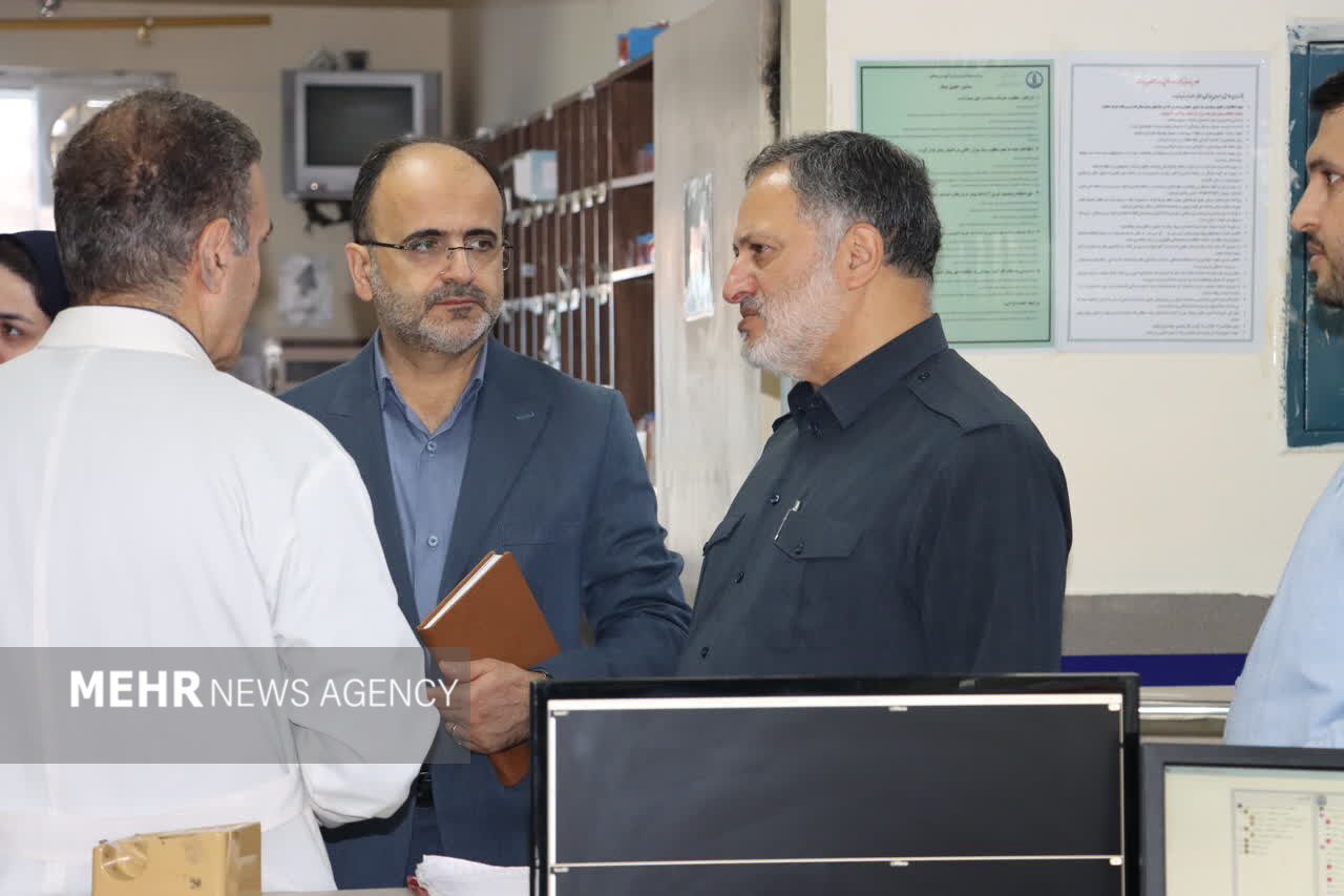 کمبود نیروی انسانی بیمارستان کوثر آستانه را تحت تاثیر قرار داده است کمبود نیروی انسانی بیمارستان کوثر آستانه را تحت تاثیر قرار داده است