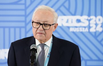 No talk about possibility of Russia-Ukraine-US summit now