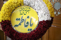 برپایی دسته شادی قمی ها در شب میلاد بانوی‌کرامت