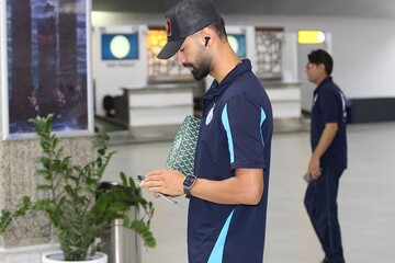 مدافع استقلال همچنان بلاتکلیف است